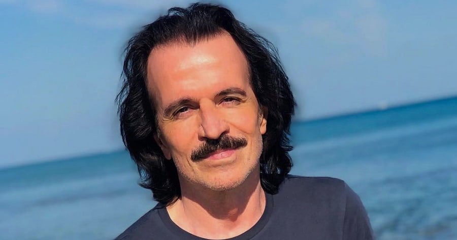 Yanni Biography - Childhood, Life Achievements & Timeline