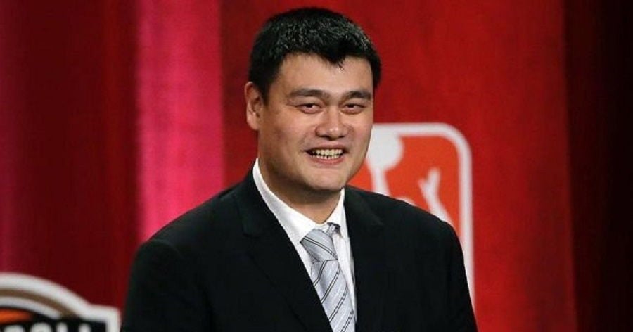 Yao Ming Biography - Facts, Childhood, Family Life & Achievements of