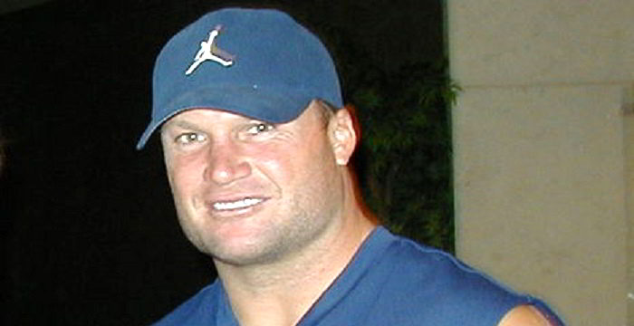 Zach Thomas Biography – Facts, Childhood, Family Life, Achievements