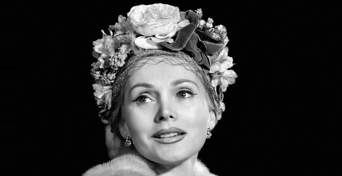 Zsa Zsa Gabor Biography - Childhood, Life Achievements & Timeline