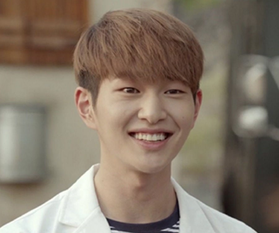 Onew Lee Jin ki Biography Facts Childhood Family Onew Lee Jin ki Biography Facts Childhood Family