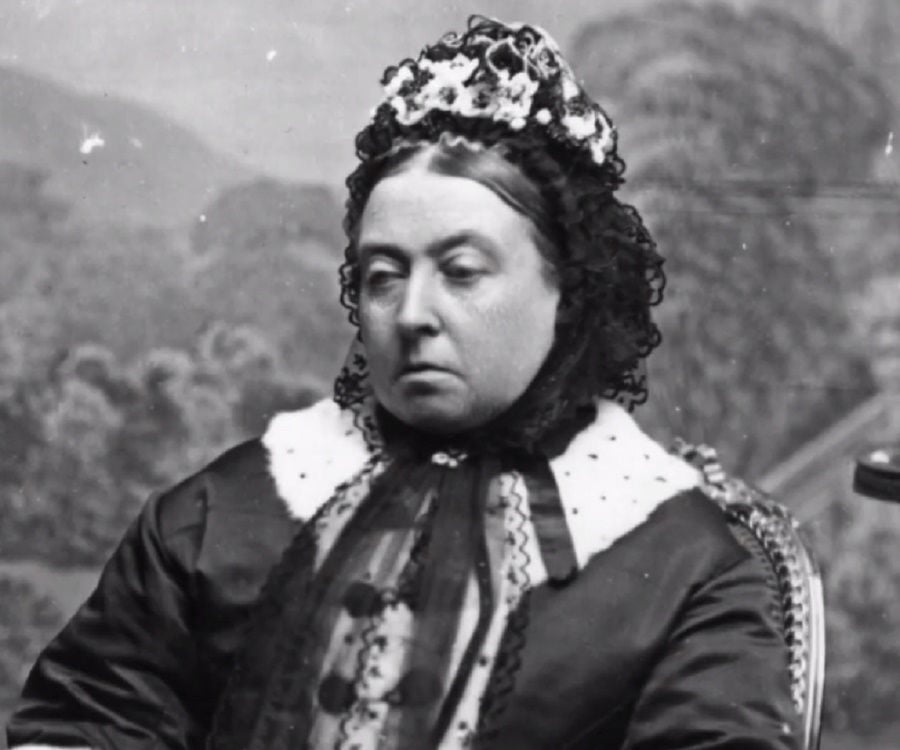 queen victoria short biography