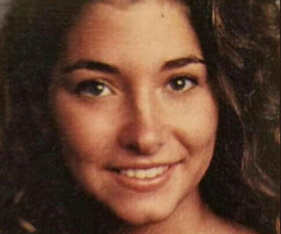 Rebecca Soteros Biography Facts, Childhood, Family Life & Achievements