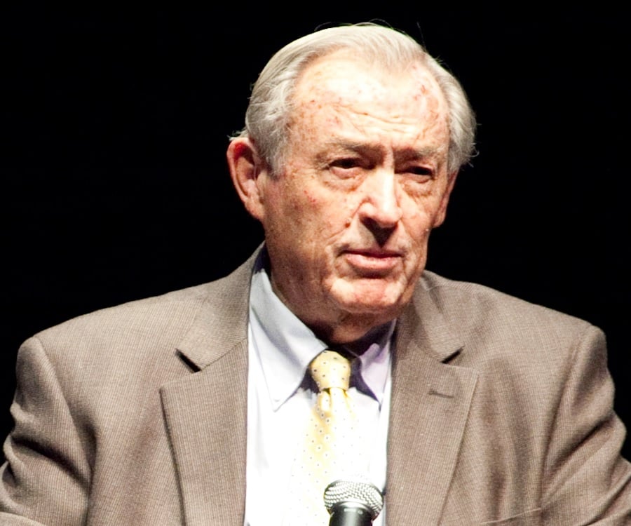 Richard Leakey Biography - Childhood, Life Achievements & Timeline