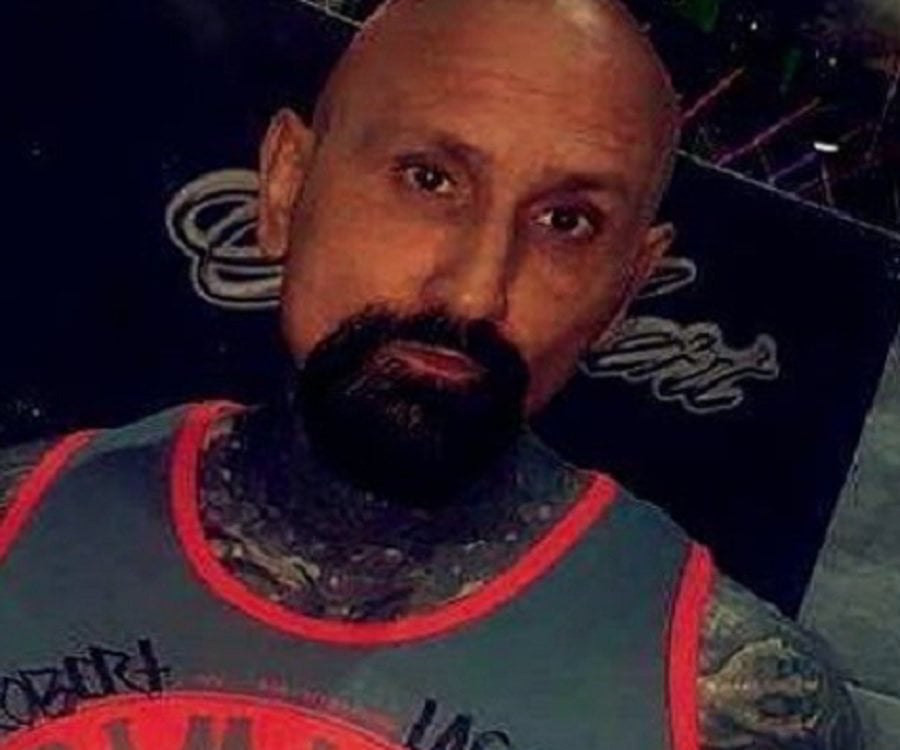 Y  Robert Lasardo  Welling Films