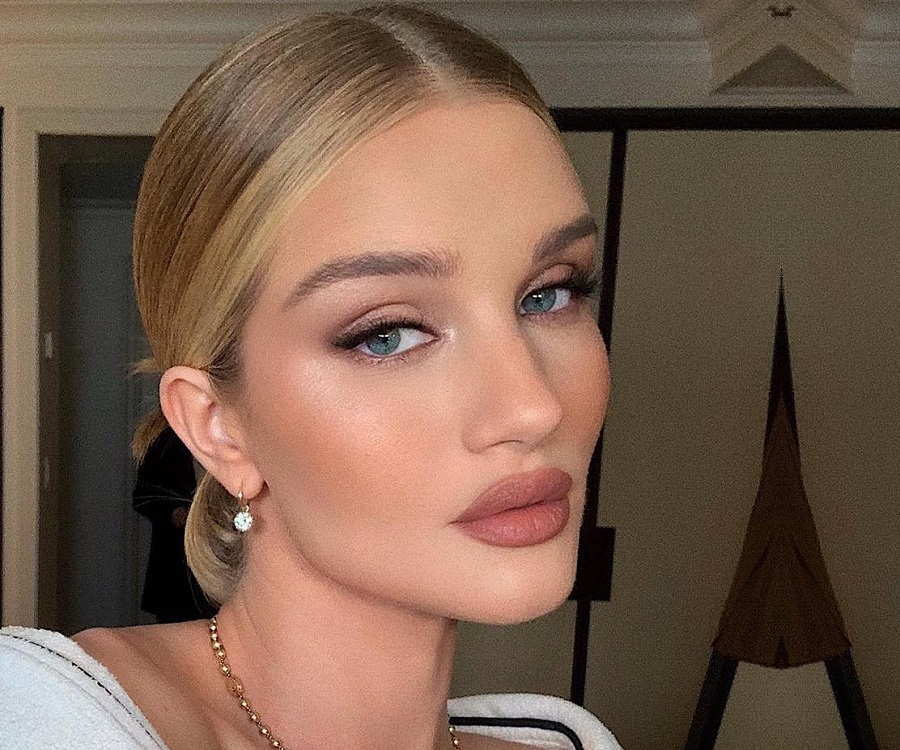Rosie Huntington-Whiteley Biography - Facts, Childhood, Family Life ...