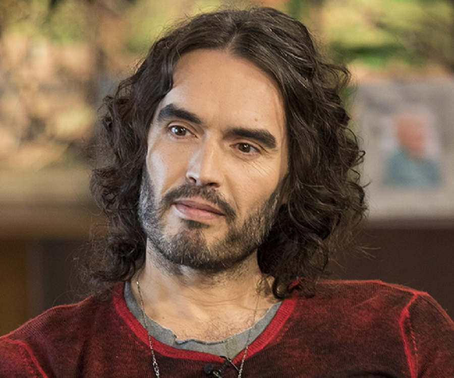 Russell Brand : Russell Brand: 'I'm Not In A Relationship With Demi