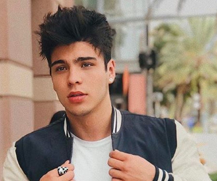 Sebastian Villalobos Biography - Facts, Childhood, Family Life ...