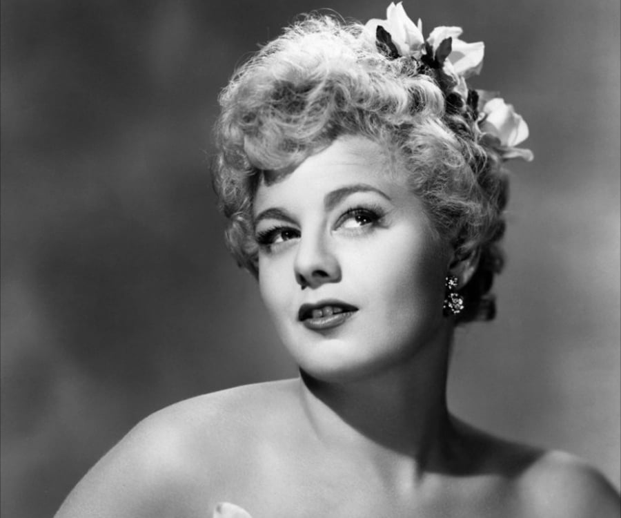 Shelley Winters Biography - Childhood, Life Achievements 