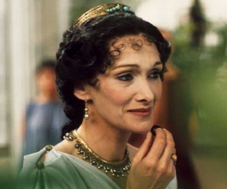 Sian Phillips Biography - Facts, Childhood, Family, Life ...