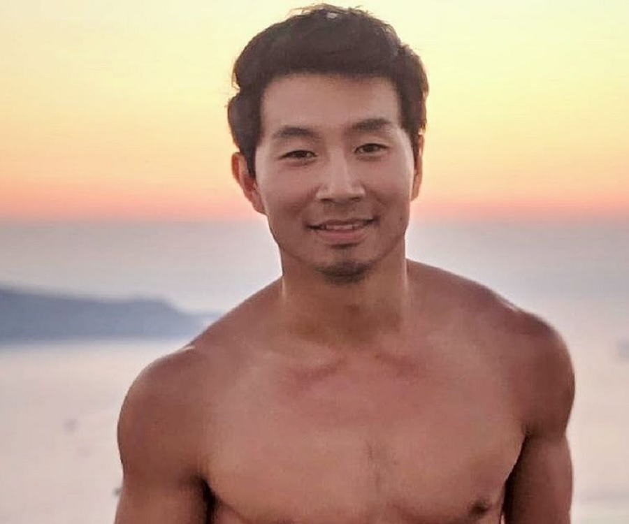 Simu Liu Height: How Tall is the Canadian Actor? - Hood MWR