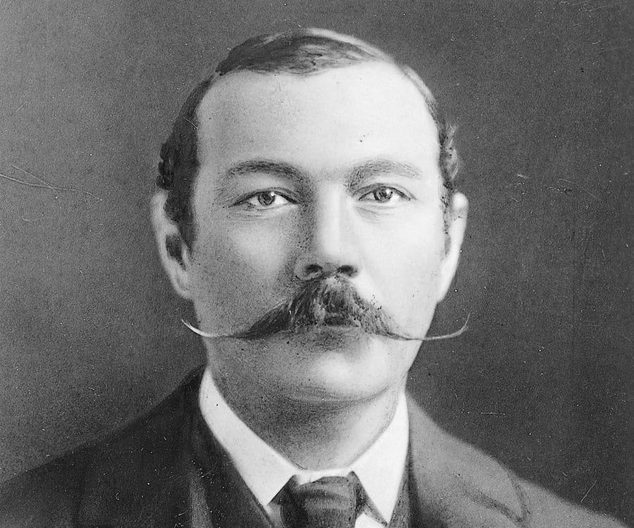 biography sir arthur conan doyle