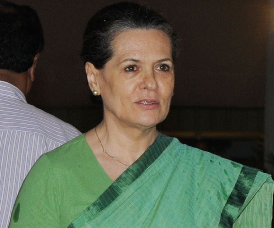 biography sonia gandhi