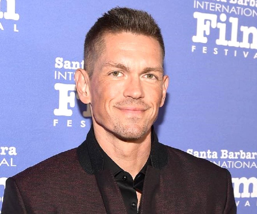 Steve Howey Biography Steve Howey is an American film and television actor ...