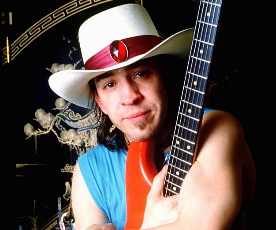 Top 102+ Images photos of stevie ray vaughan Stunning