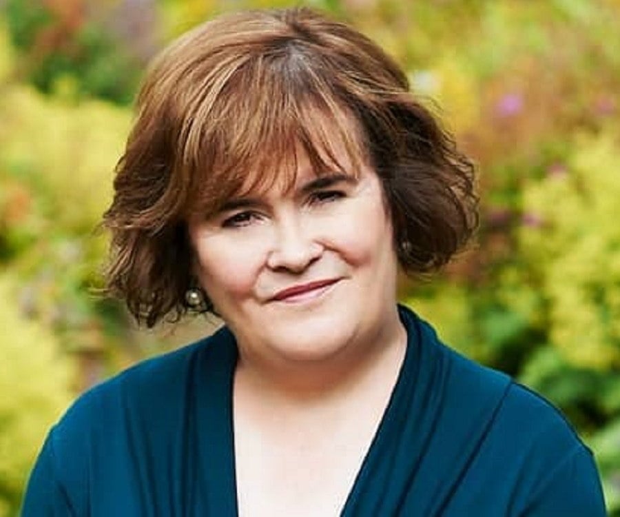 Susan Boyle Biography - Facts, Childhood, Family Life & Achievements