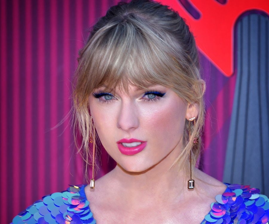 Taylor Swift Biography - Facts, Childhood, Family Life & Achievements