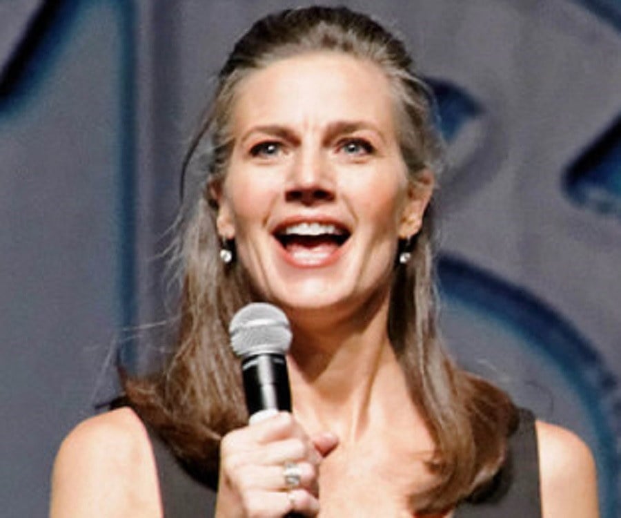 Terry Farrell Biography - Facts, Childhood, Family Life ...
