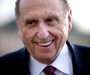 Thomas S. Monson Biography - Childhood, Life Achievements & Timeline