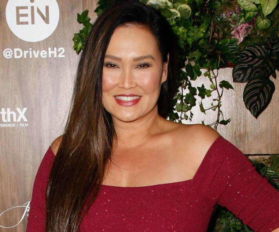 Pictures tia carrere 62 Tia