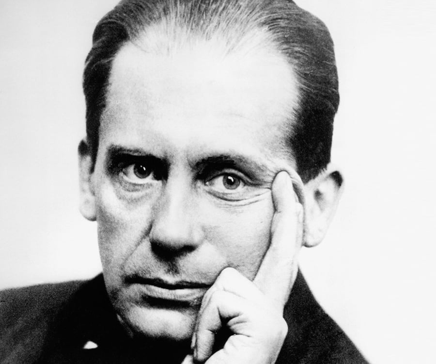 Walter Gropius Biography - Childhood, Life Achievements & Timeline