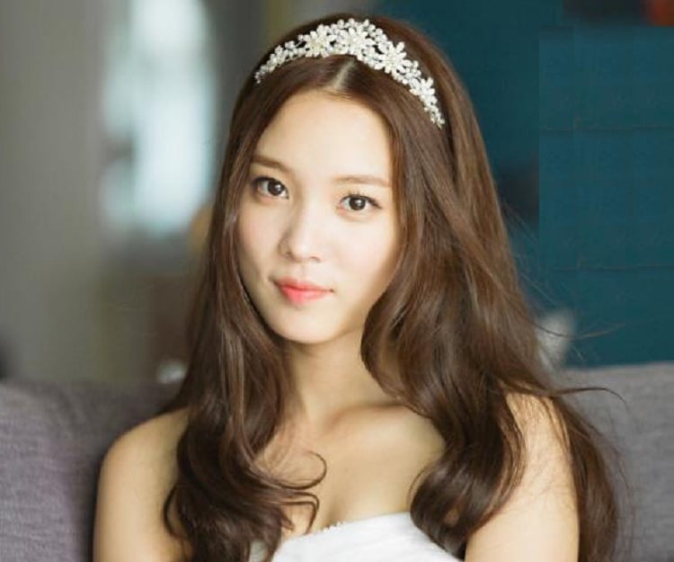  Yoon So hee  Biography Facts Childhood Family Life 