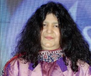 Abida Parveen Biography