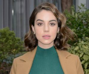 Adelaide Kane Biography