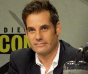 Adrian Pasdar