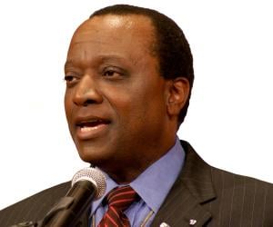 Alan Keyes Biography