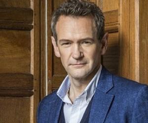 Alexander Armstrong