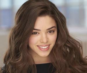 Alexandra Chaves Biography