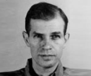 Alger Hiss Biography