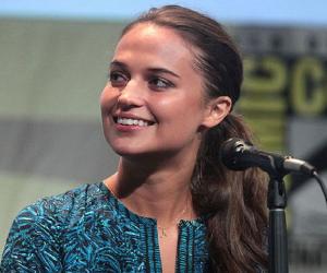 Alicia Vikander Biography