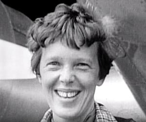 Amelia Earhart Biography