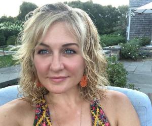 Amy Carlson