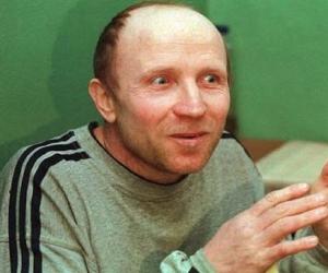 Anatoly Onoprienko Biography