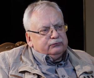 Andrzej Sapkowski Biography