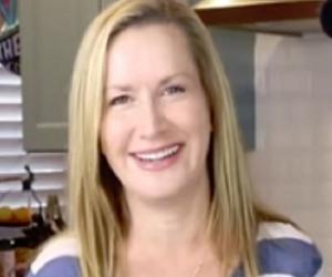 Angela Kinsey Biography