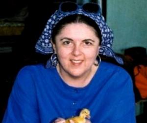 Ann Dunham Biography