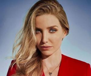 Annabelle Wallis