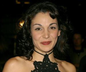 Annie Parisse