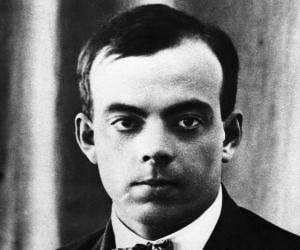 Antoine de Sain... Biography