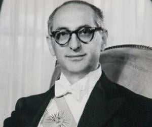 Arturo Frondizi