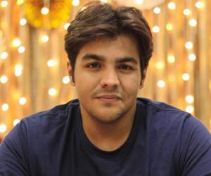 Ashish Chanchlani Biography