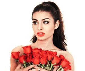 Ashley Iaconetti Biography - Facts, Childhood, Family Life & Achievements