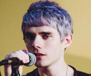 Awsten Knight