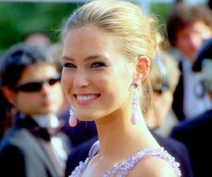 Bar Refaeli Biography