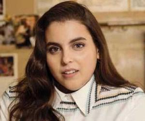 Beanie Feldstein Biography