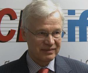 Bengt Holmström